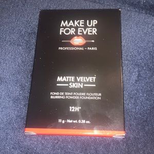 Makeup forever foundation